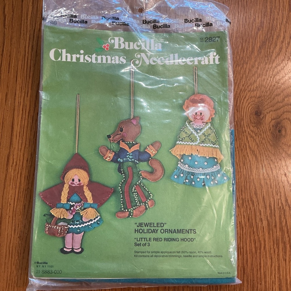 VTG Bucilla Little Red Riding Hood Christmas Needlecraft Felt Ornament Kit #2827